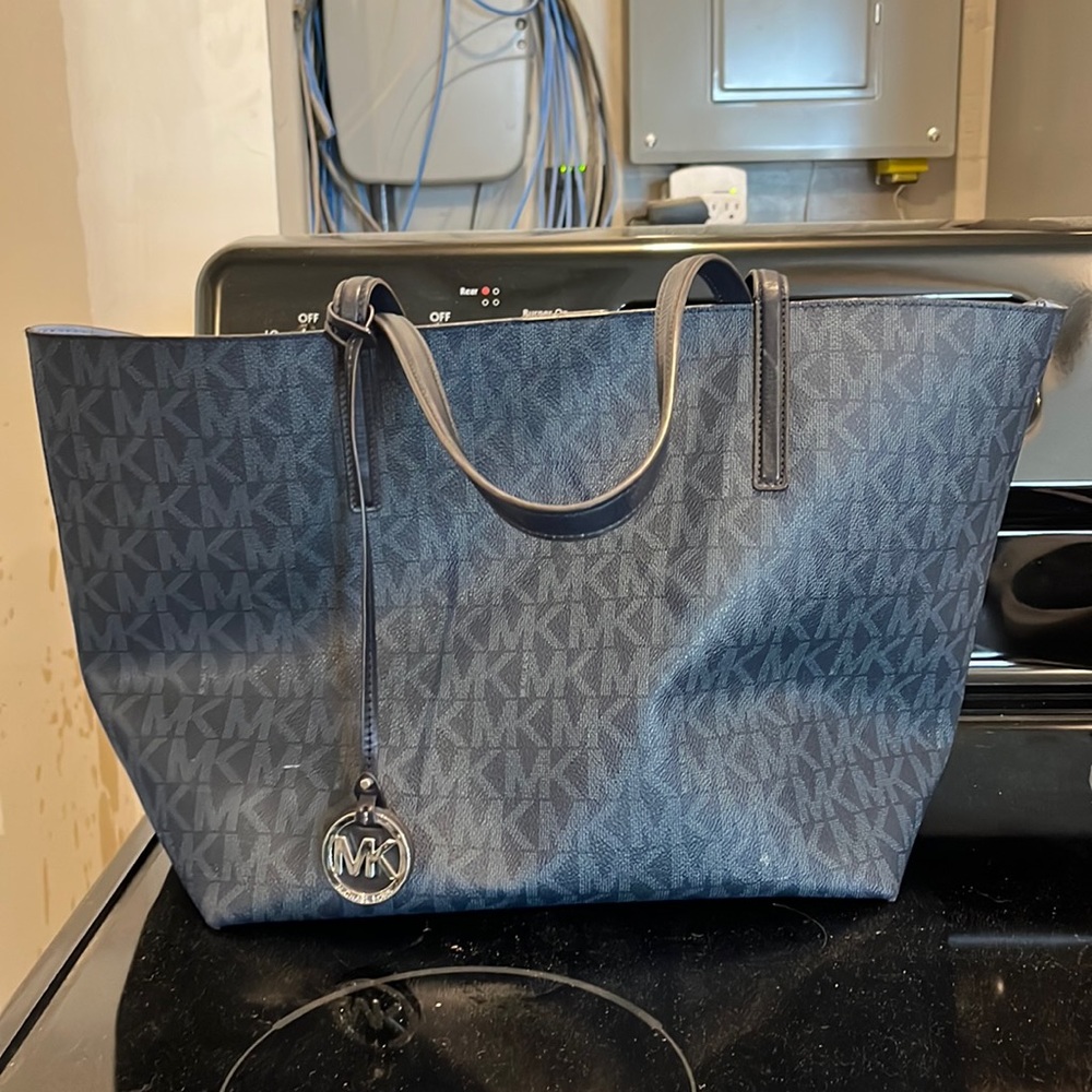 Michael Kors tote